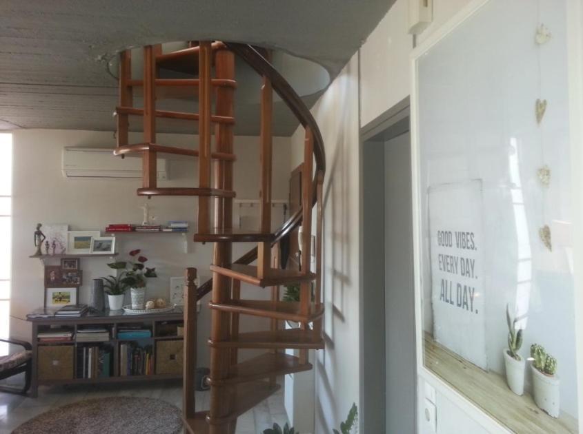 Varkiza Seaside Penthouse With Private Roof Deck วารี ภายนอก รูปภาพ